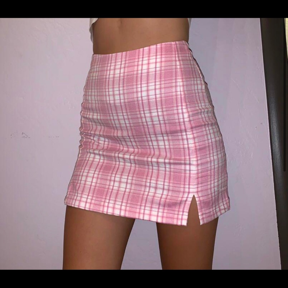 Brandy Melville pink plaid cara skirt
